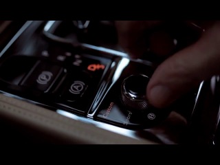 Реклама автомобиля Bentley (Бентли) с неподражаемым Джеки Чаном